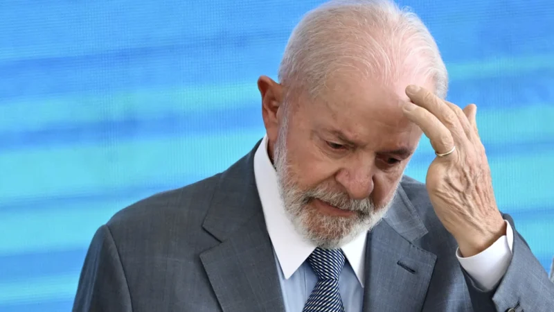 ‘Se taxar o aço, vamos reagir’, diz Lula sobre tarifaço de Trump