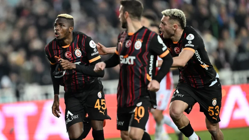Manchester United se aproxima de fechar contratação de Victor Osimhen