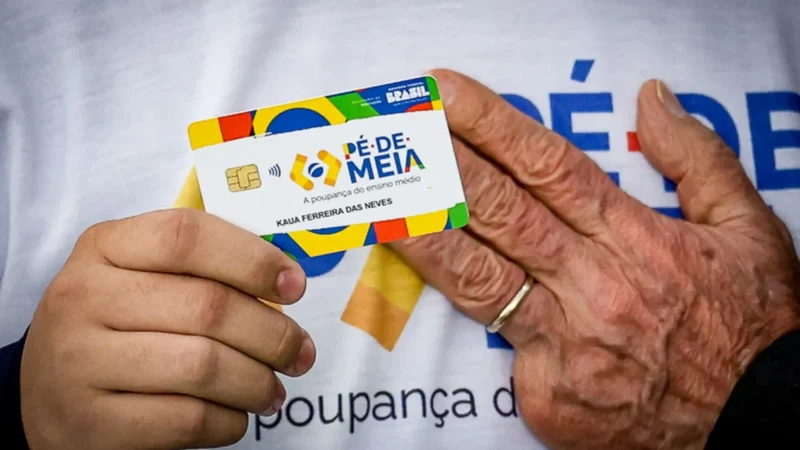 TCU decide liberar pagamentos do programa Pé-de-Meia