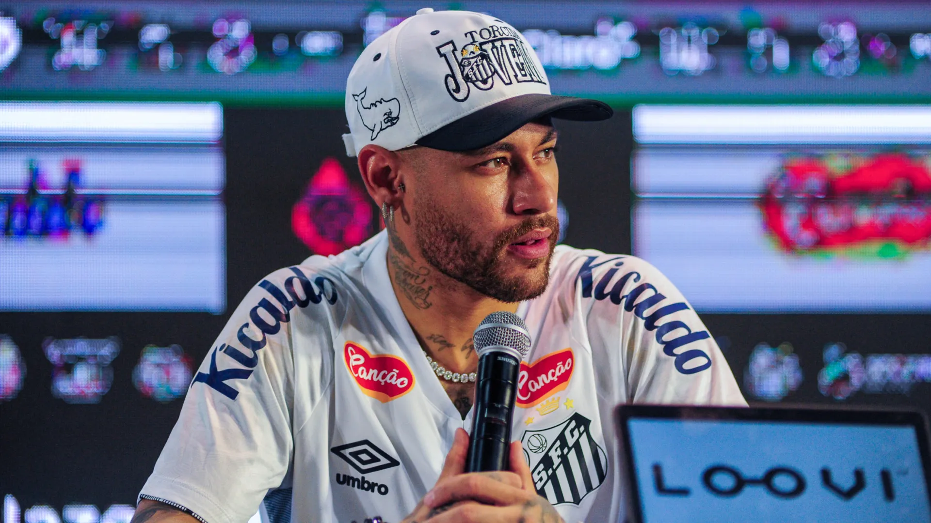 Neymar, Gabigol, Coutinho, Thiago Silva e outros pedem fim de gramados sintéticos