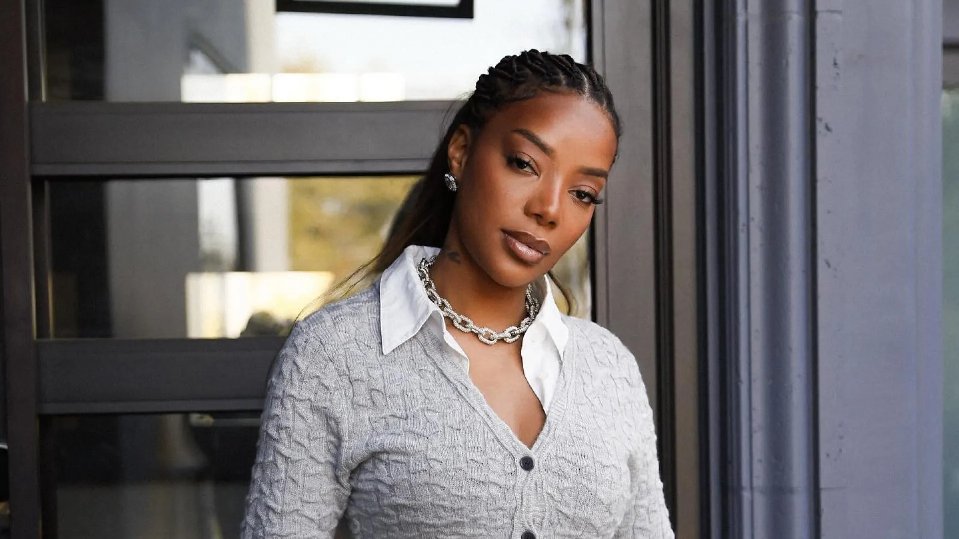 Ludmilla passa susto em avião após falha técnica e pouso de emergência