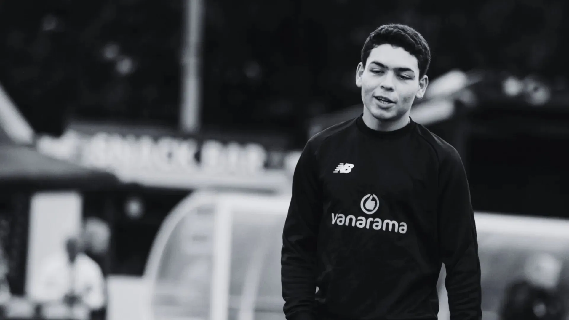 Jogador brasileiro de time da 6ª divisão inglesa morre aos 19 anos