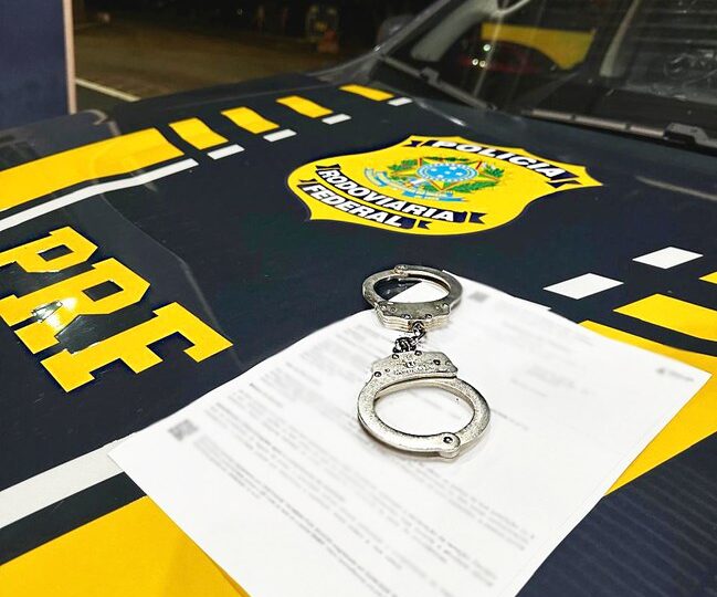 PRF cumpre mandado de prisão durante abordagem na BR-174B em Pontes e Lacerda