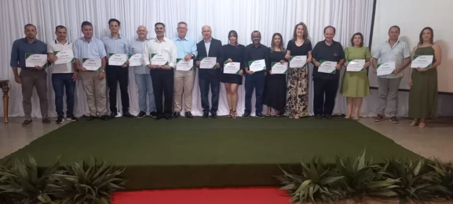 ACEG comemora 41 anos e empossa nova diretoria para o biênio 2025-2026