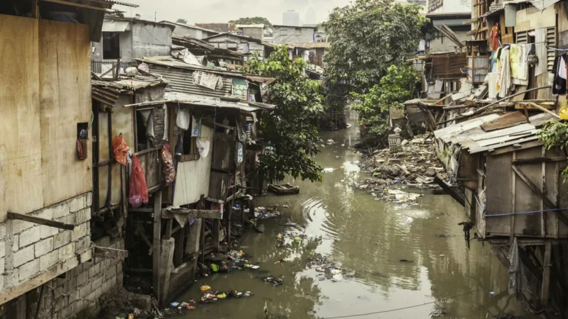 Falta de saneamento provocou mais de 340 mil internações em 2024