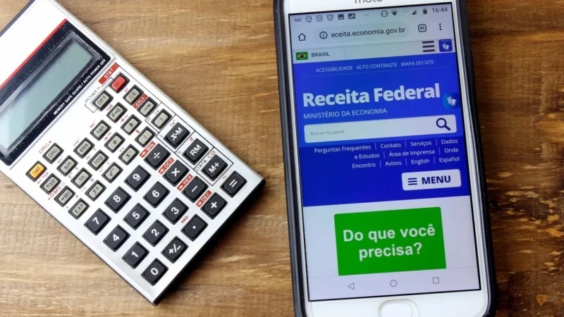 Mais de 560 mil pessoas entregaram declaração do IRPF no primeiro dia