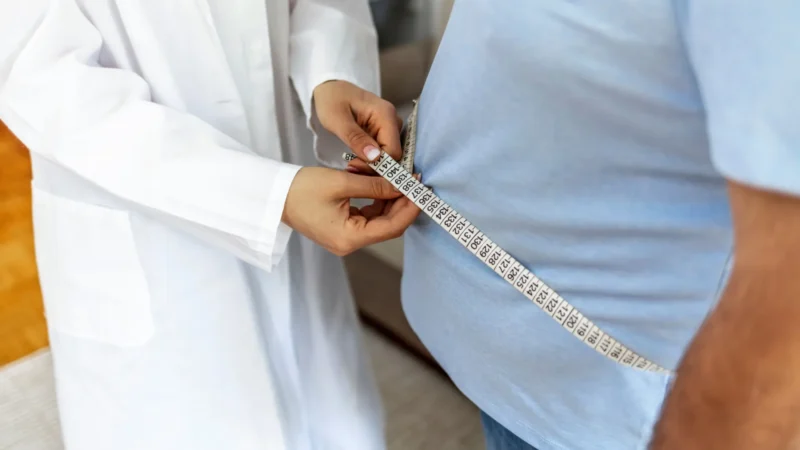 Um a cada três brasileiros vive com obesidade, mostra relatório global