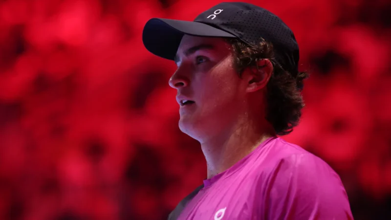 Fonseca oscila, mas supera vento e britânico na estreia em Indian Wells