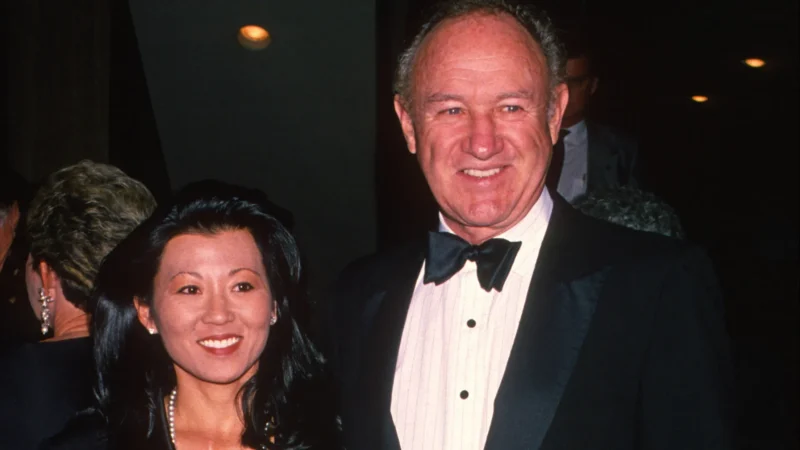 Revelada causa da morte da cadela de Gene Hackman e Betsy Arakawa