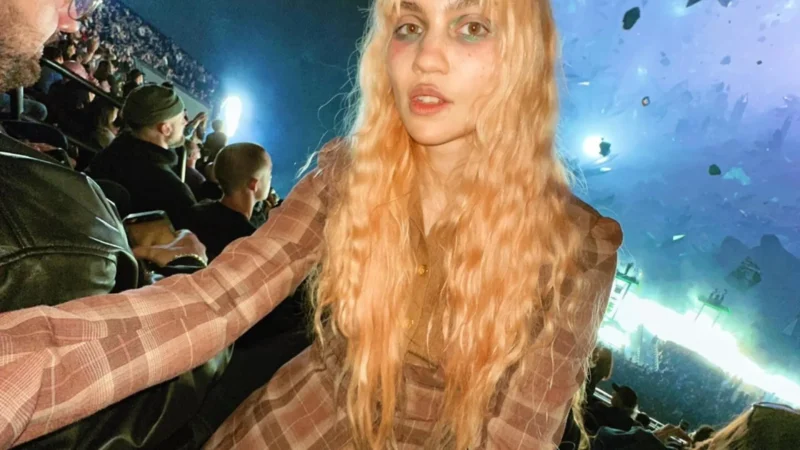 Grimes revela diagnóstico de autismo e TDAH