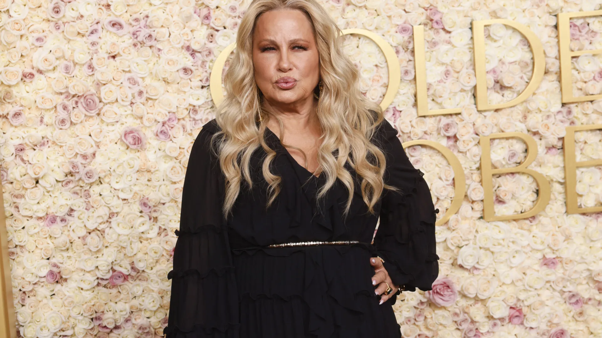 Jennifer Coolidge diz que ‘The White Lotus’ melhorou sua vida amorosa