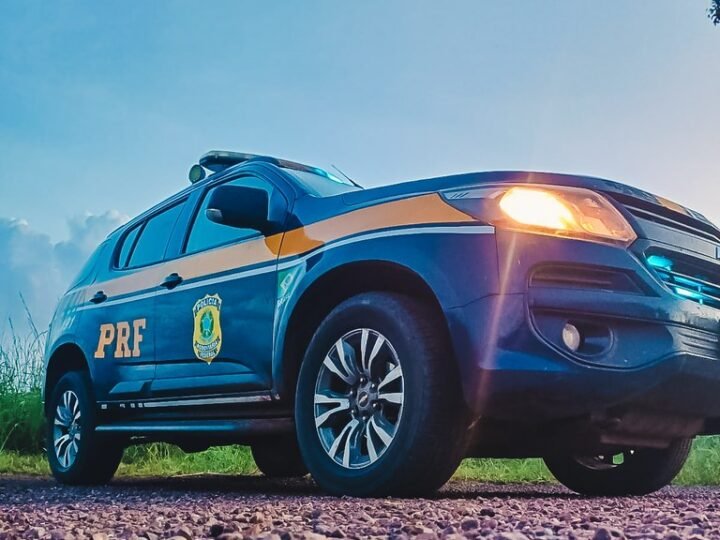 PRF reforça fiscalização nas rodovias durante feriado prolongado