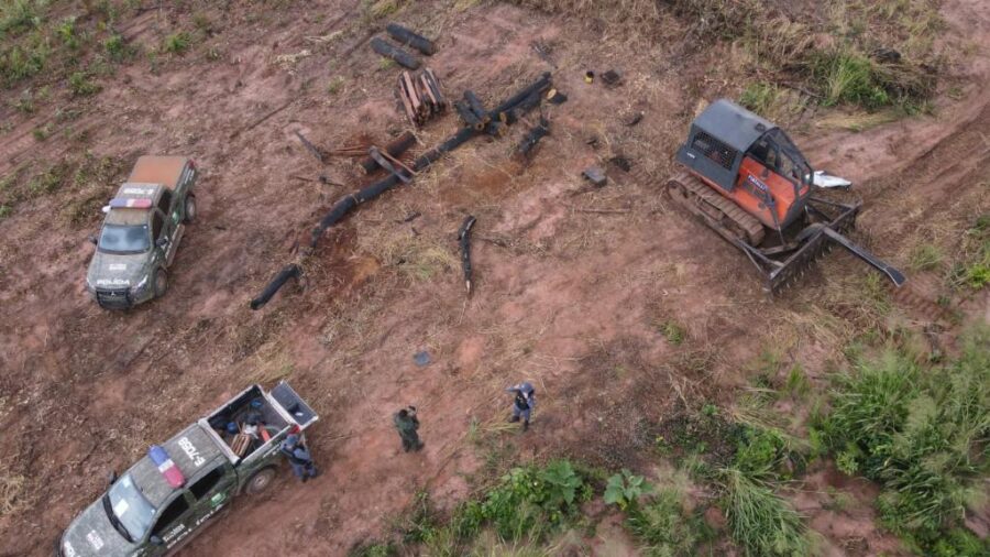 Batalhão Ambiental apreende máquinas utilizadas na extração de madeira e garimpo ilegal