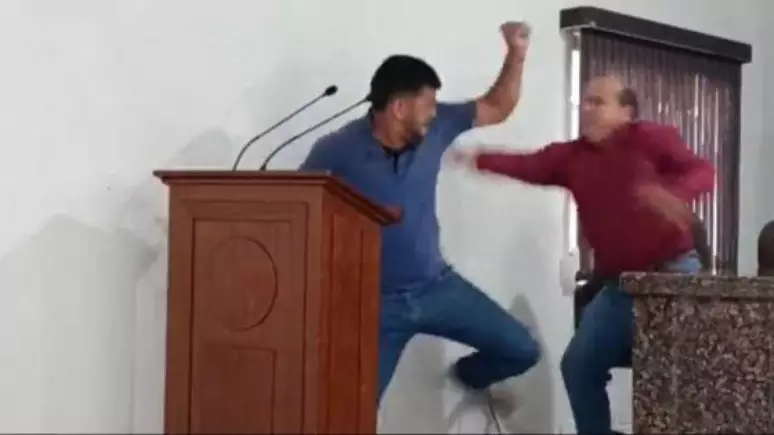 Briga entre vereadores interrompe sessão na Câmara de Figueirópolis d’Oeste (Vídeo)