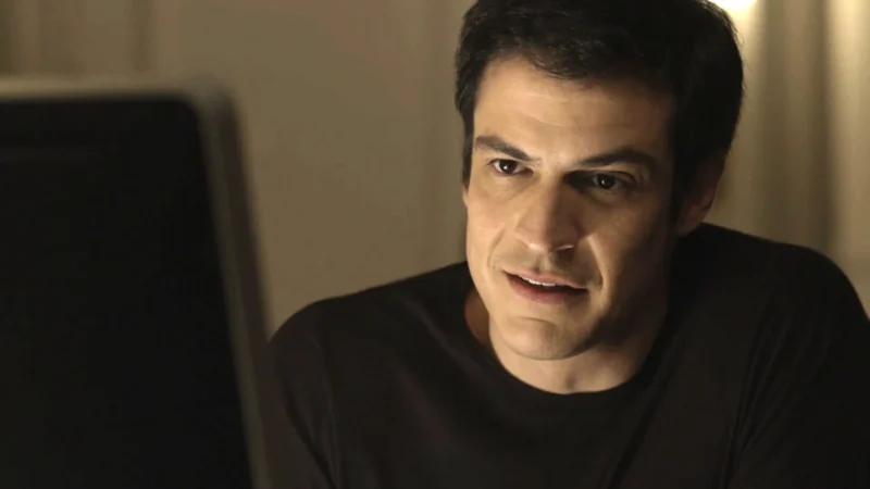 Mateus Solano diz que novelas estão com ‘rabo preso’ por patrocinadores