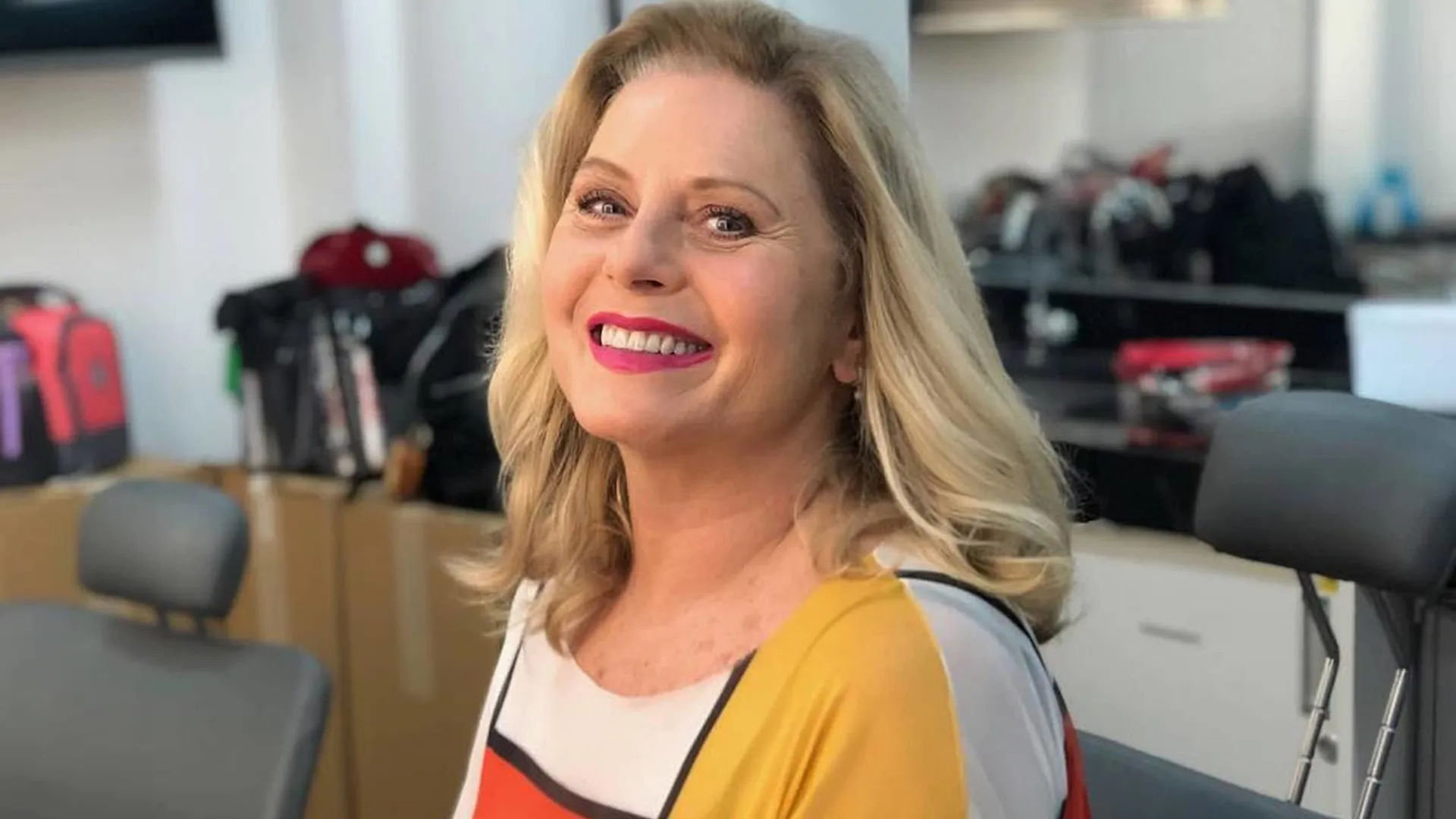 Vera Fischer conta que quase foi expulsa do colégio por história de sexo com os Beatles