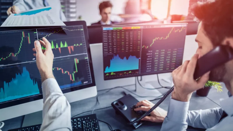 Bolsas asiáticas fecham em alta e europeias se recuperam após quatro dias de queda