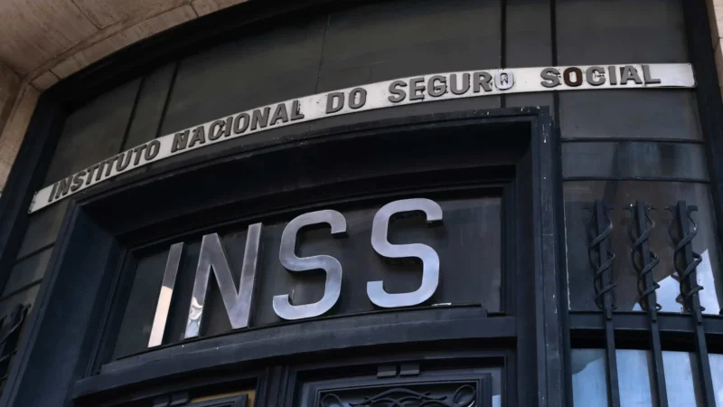 Gilmar pede que PGR avalie investigação contra grevistas do INSS
