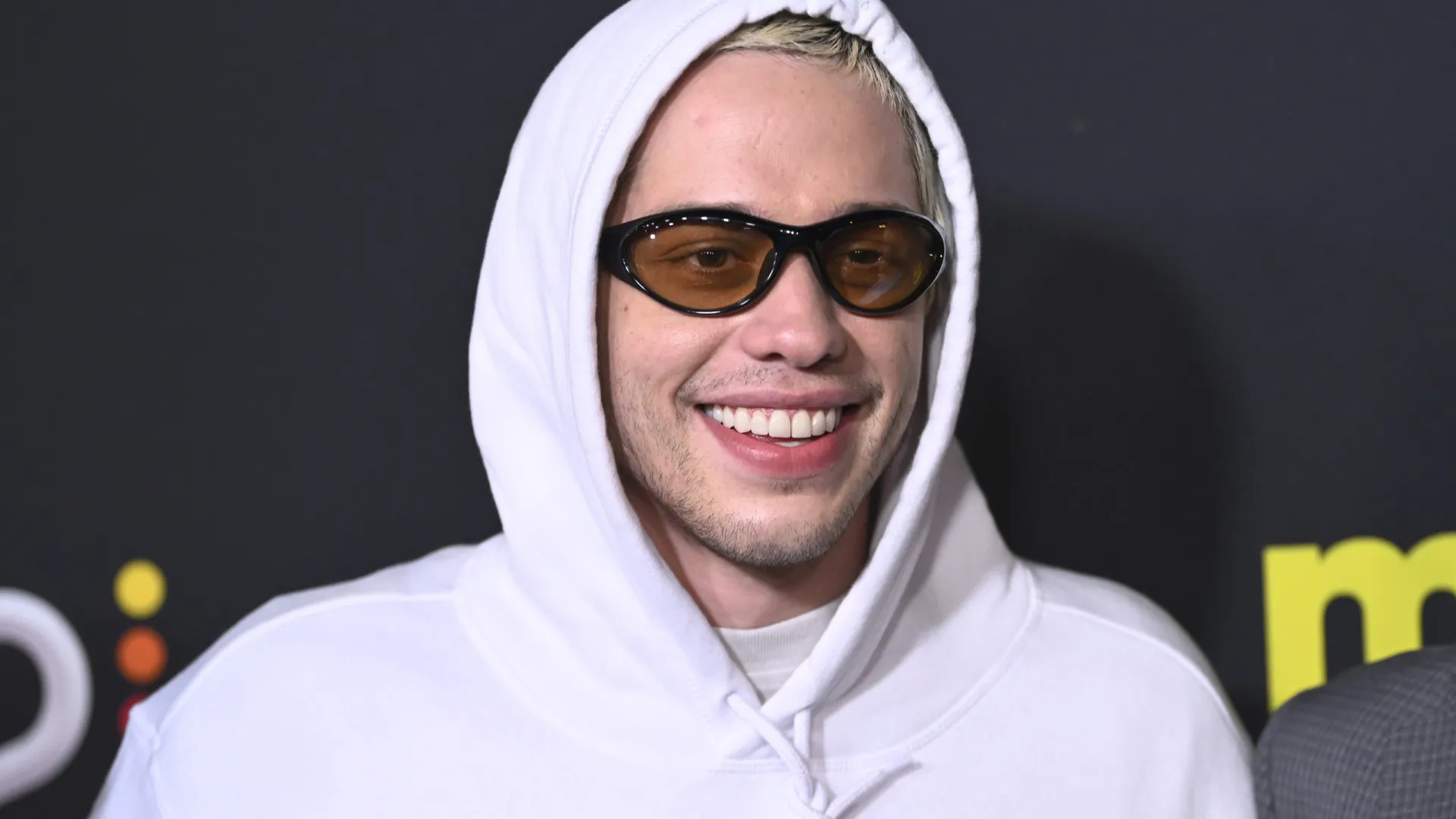 Pete Davidson sobre remover tatuagens: “Vai demorar dez anos”