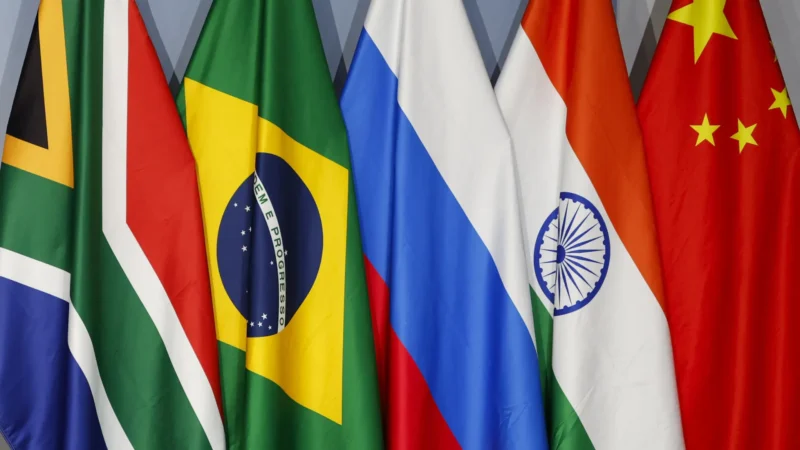 Brics deve criticar ações unilaterais no comércio e defender OMC diante de tarifas de Trump