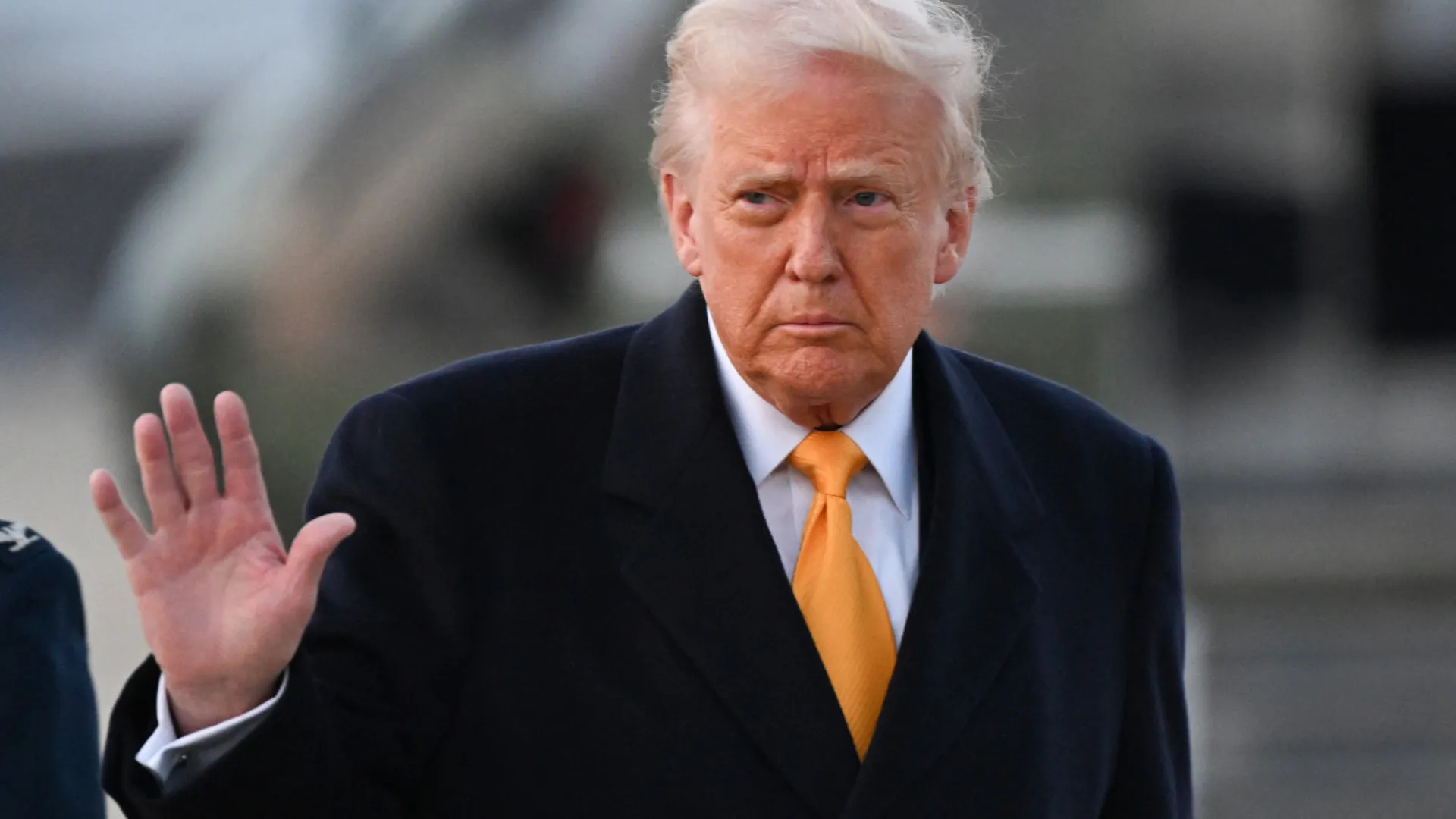Europa anuncia retaliação a tarifas de Trump, com big techs e bancos americanos na mira