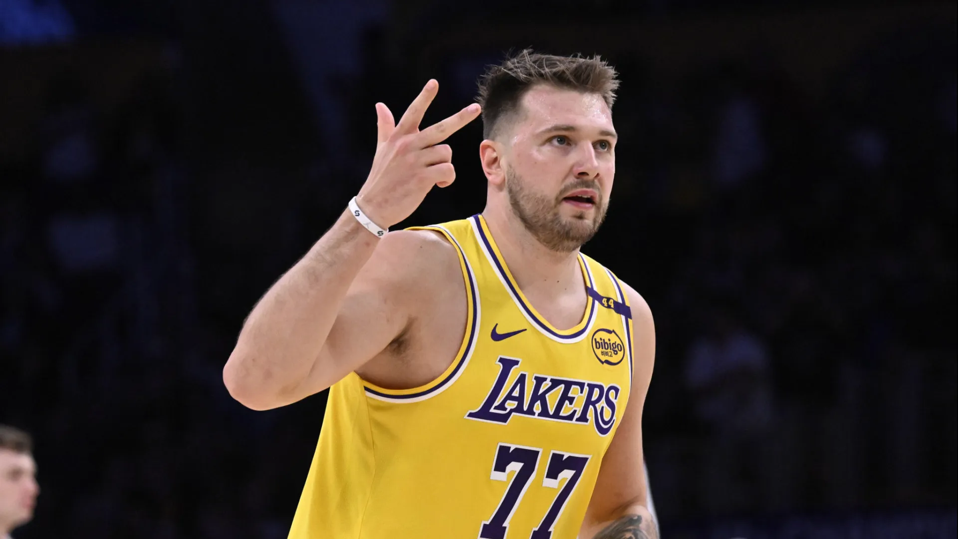 Já classificado aos playoffs, Lakers recebem o Rockets; veja destaques da TV