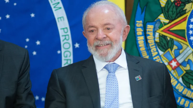 Lula publica medida provisória com correção da tabela do Imposto de Renda