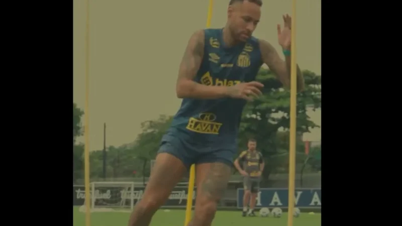 Neymar se mostra recuperado de lesão com música especial