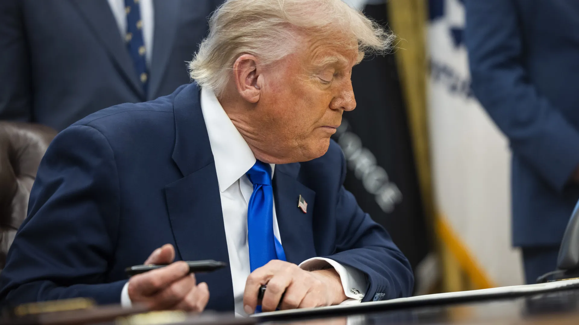 Trump declara que vai anunciar “grande acordo comercial”