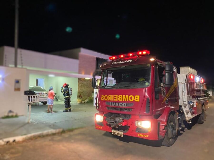 Bombeiros controlam princípios de incêndio em residências em Campo Verde e Confresa