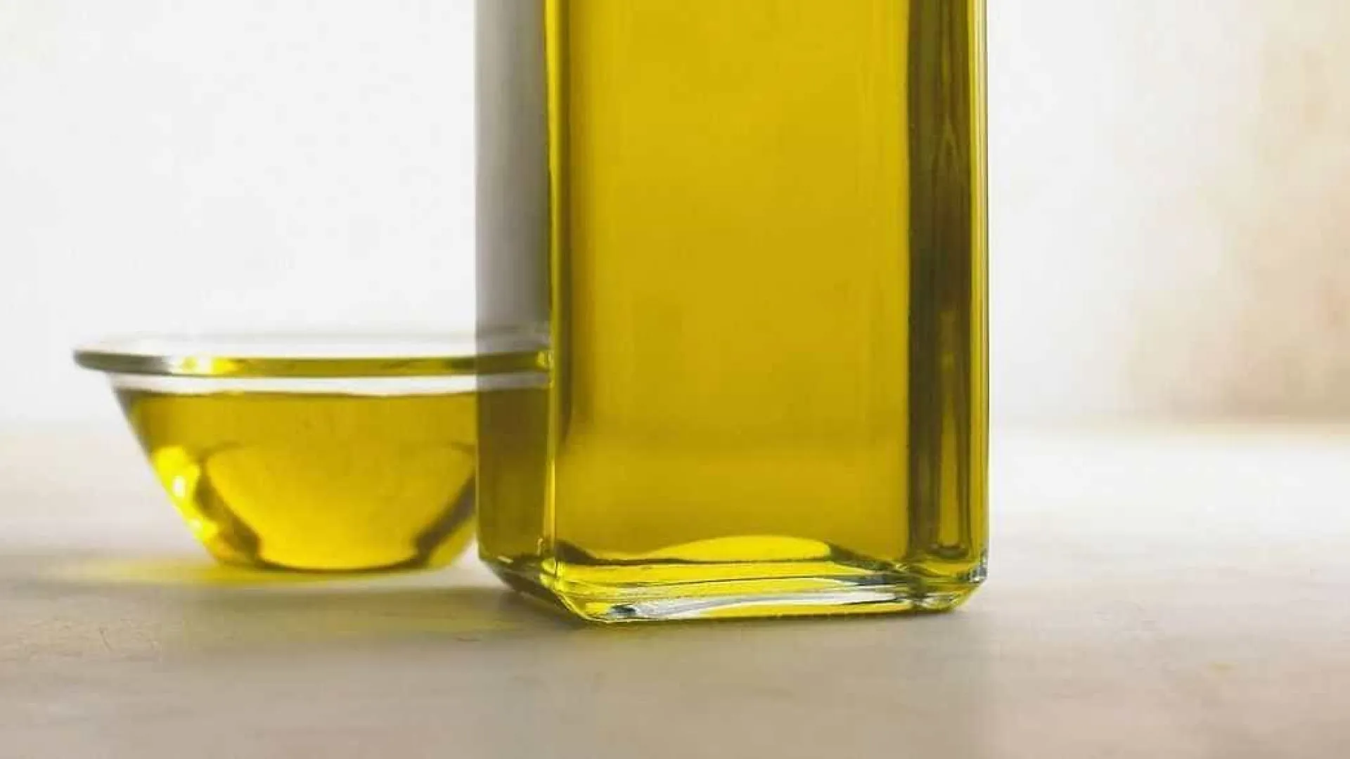 Governo proíbe seis marcas de azeite por fraude na composição; veja quais