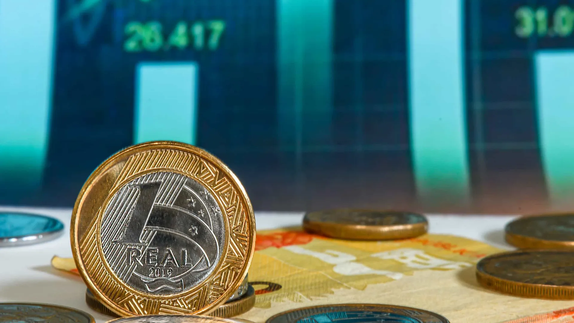 Selic no fim de 2025 passa de 15,00% para 14,75%, projeta Focus