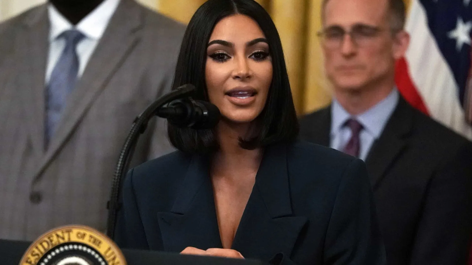 Kim Kardashian diz ter pensado que seria estuprada e morreria em assalto