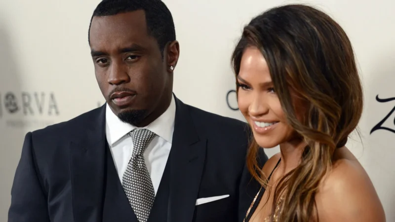 Cassie Ventura, ex-namorada de Diddy, afirma que foi espancada em meio a orgia