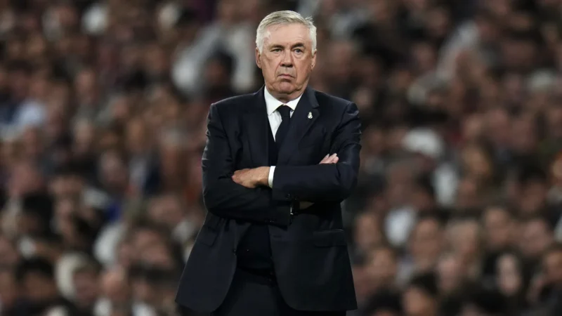 Convocado em março, Alex Sandro elogia Ancelotti: ‘Treinador que faz grupo’
