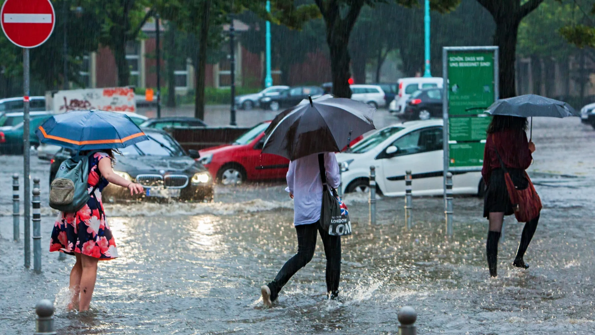 Chuvas causam alagamentos e deixam 117 cidades em alerta na Bahia