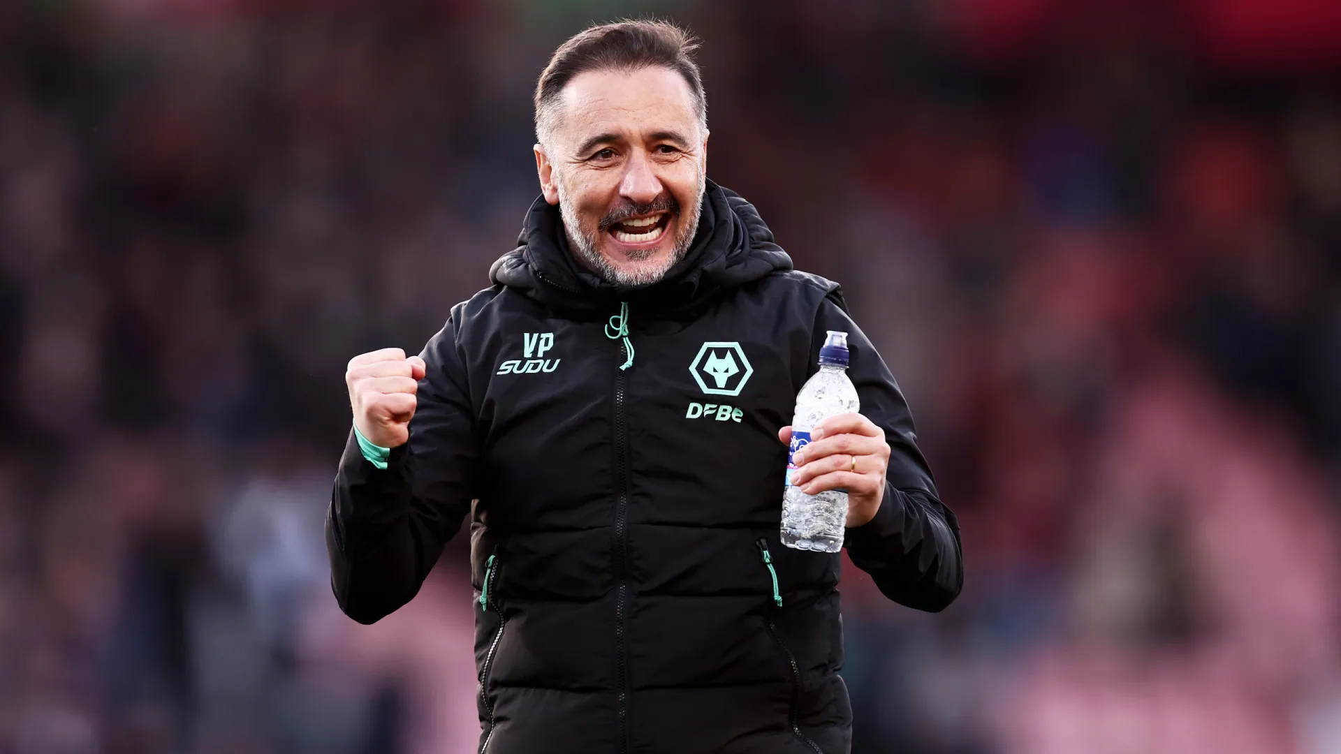 Vítor Pereira é eleito treinador do mês da Premier League
