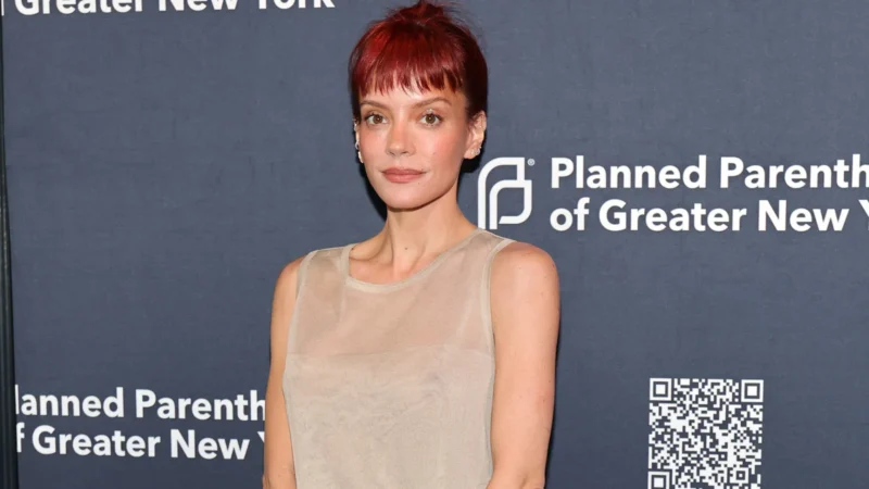 Lily Allen agradece apoio em aniversário de 40 anos nas redes sociais