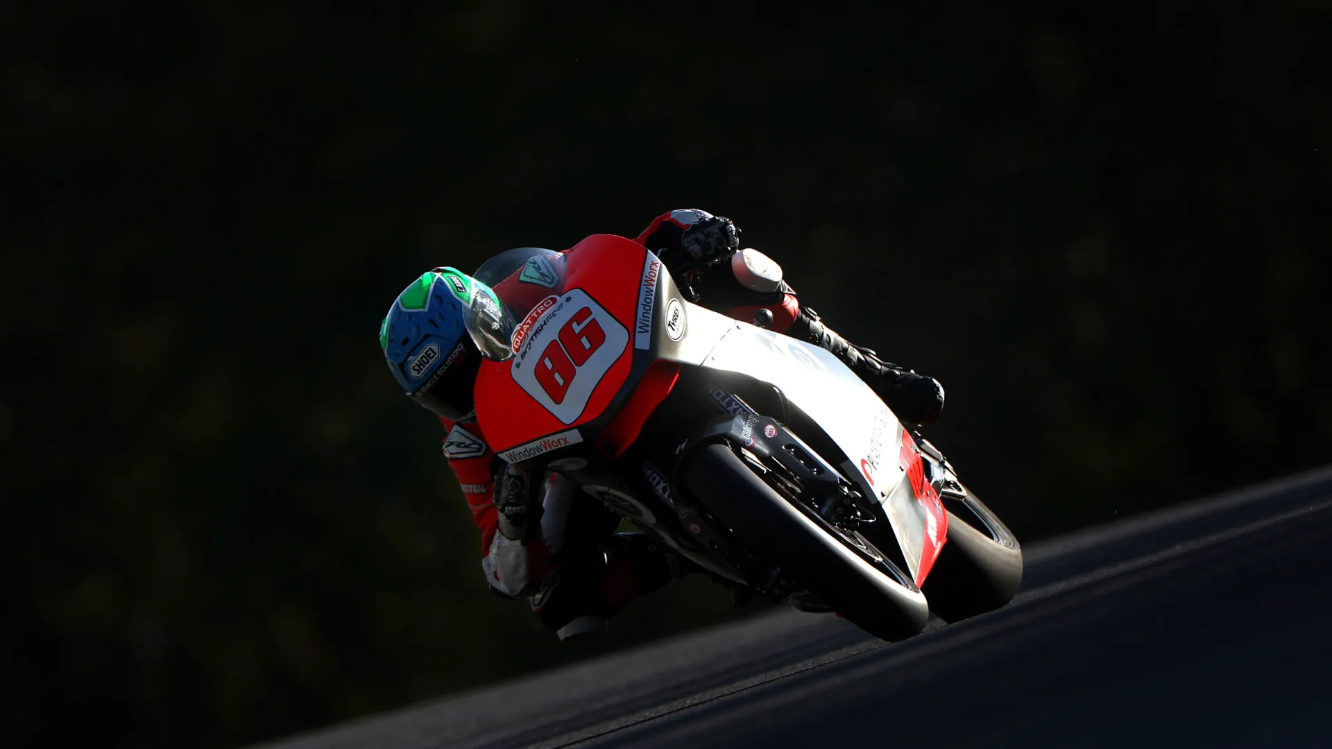 Acidente em campeonato de Superbikes mata dois pilotos no Reino Unido