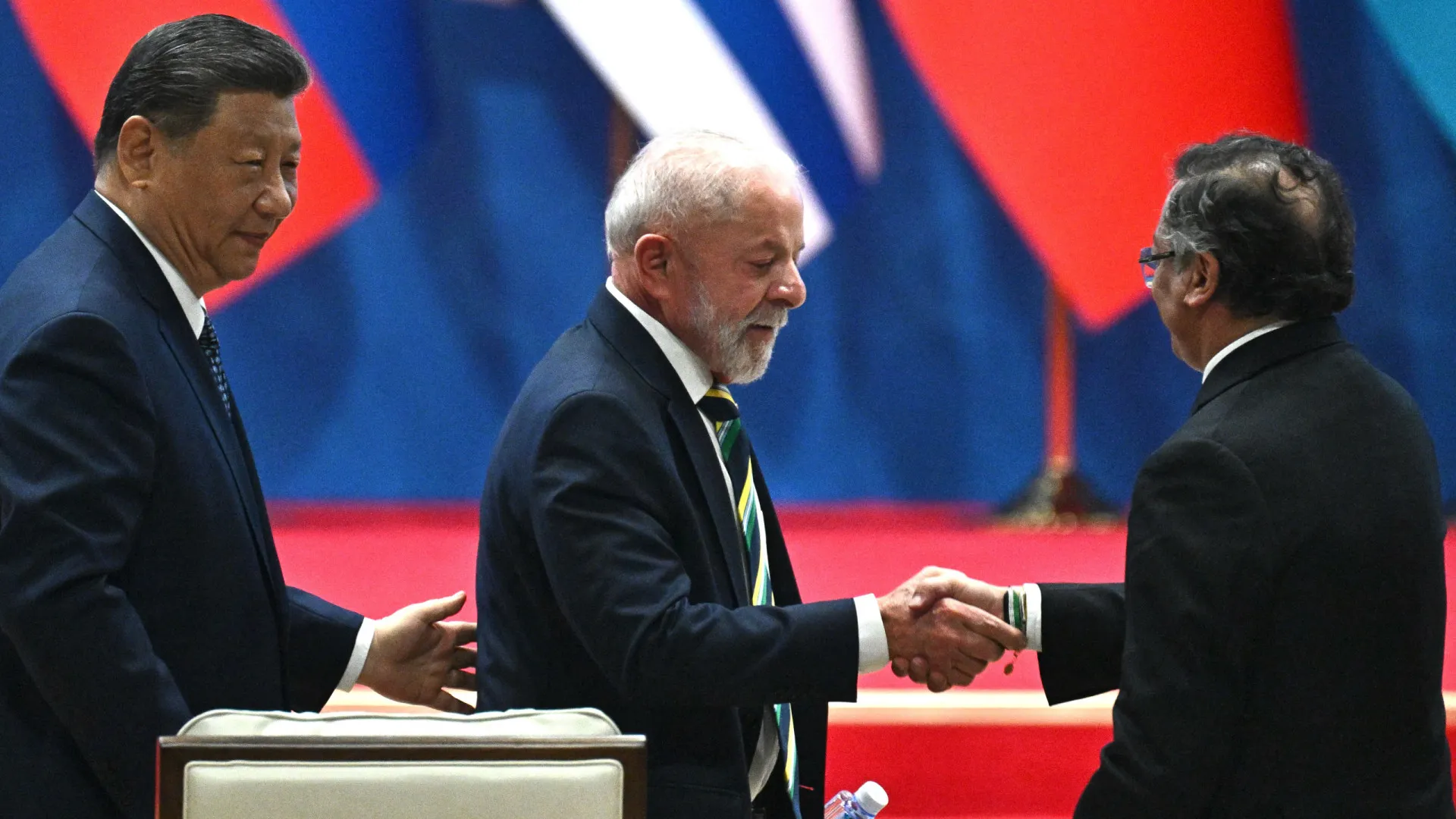 Lula diz que Brasil e China estão ‘dispostos a unir vozes contra protecionismo’