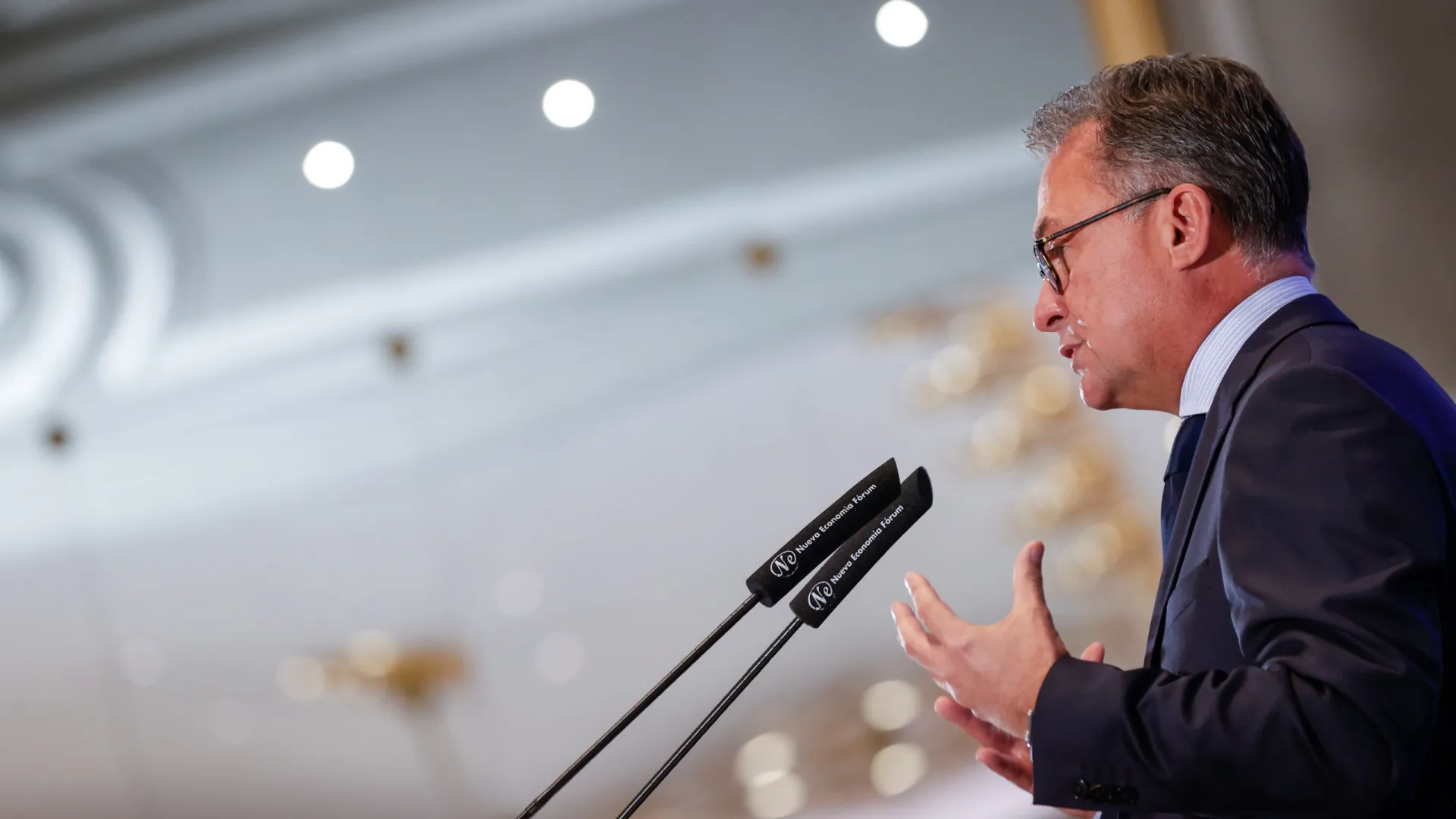 Bundesbank alerta para risco de alta do petróleo com guerra no Oriente