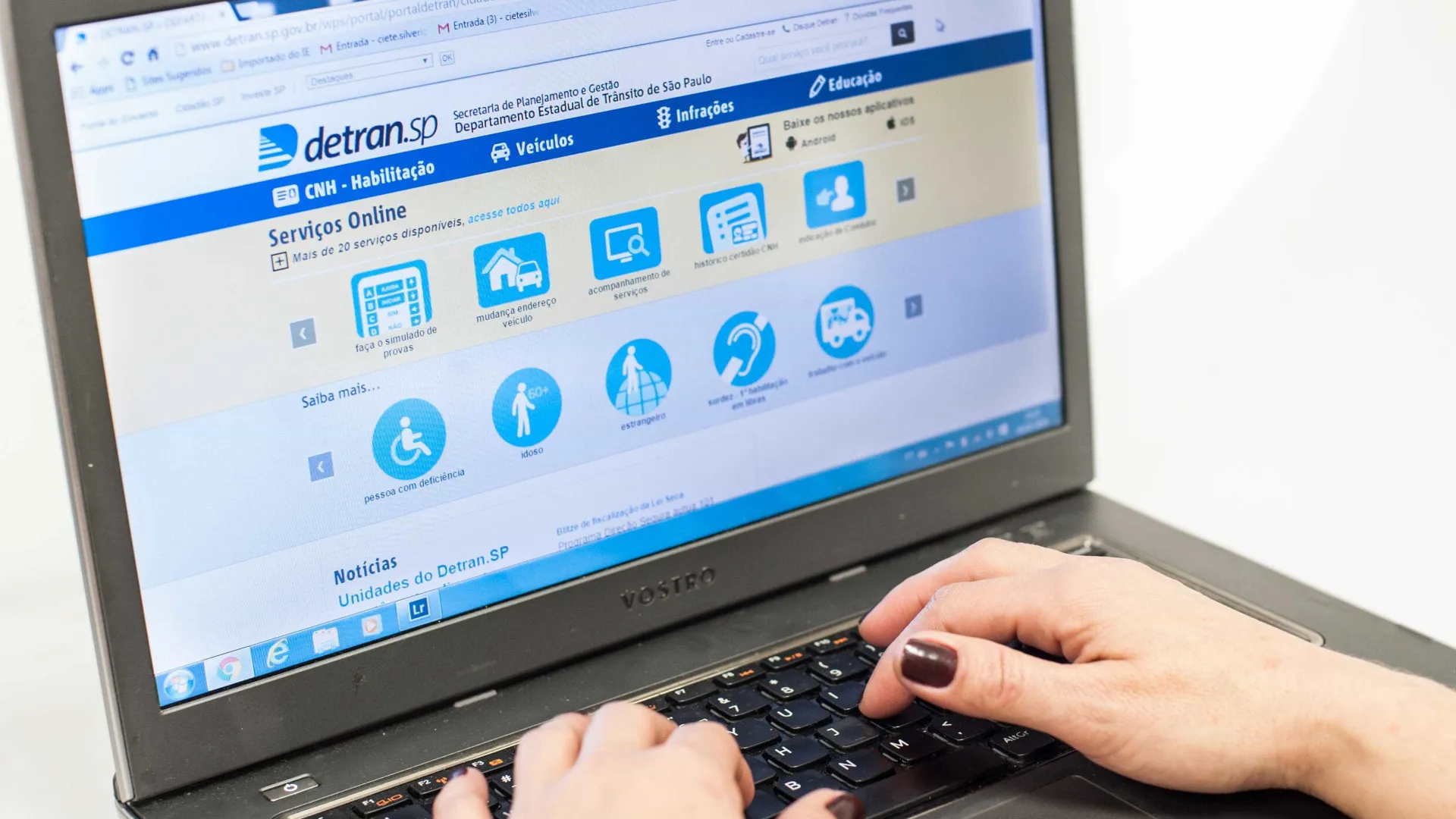 Detran afasta 142 despachantes por esquema de transferência de veículos