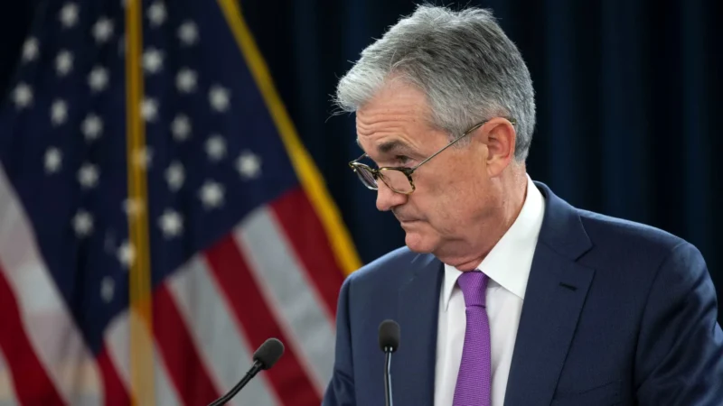 Trump chama Powell de idiota e diz que pode nomear a si mesmo para presidência do Fed