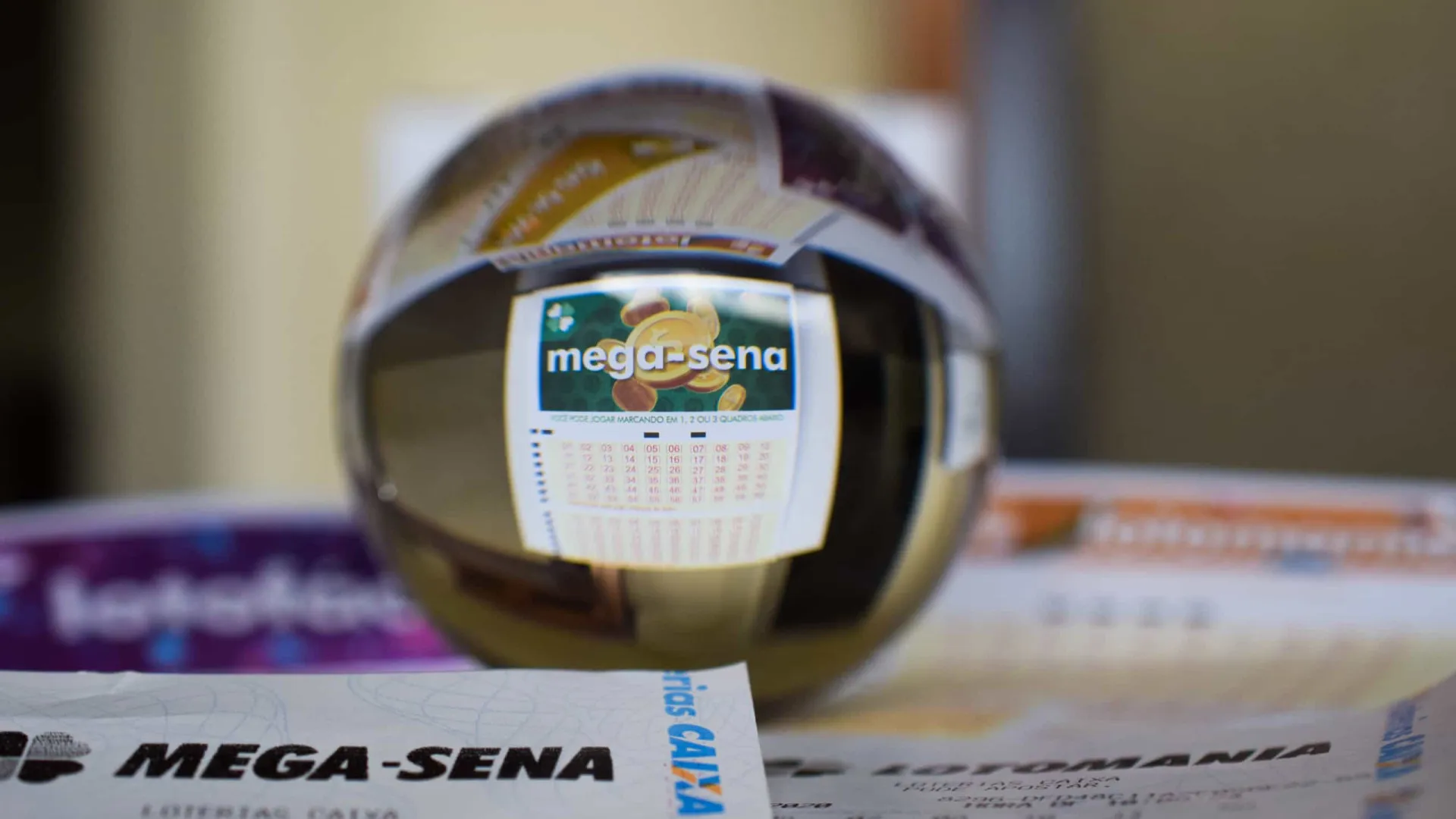 Mega-Sena sorteia neste sábado prêmio acumulado em R$ 100 milhões