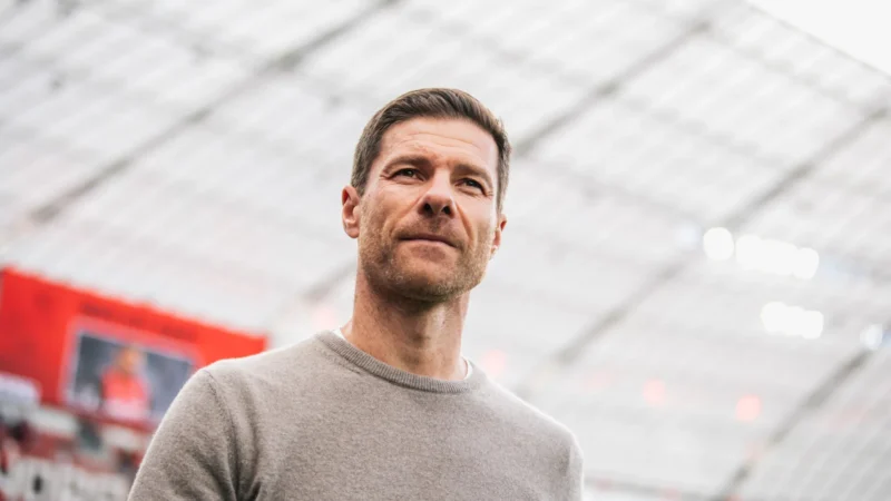 Real Madrid chega a Miami para o Mundial e Xabi Alonso mostra preocupação: ‘Pouco tempo’