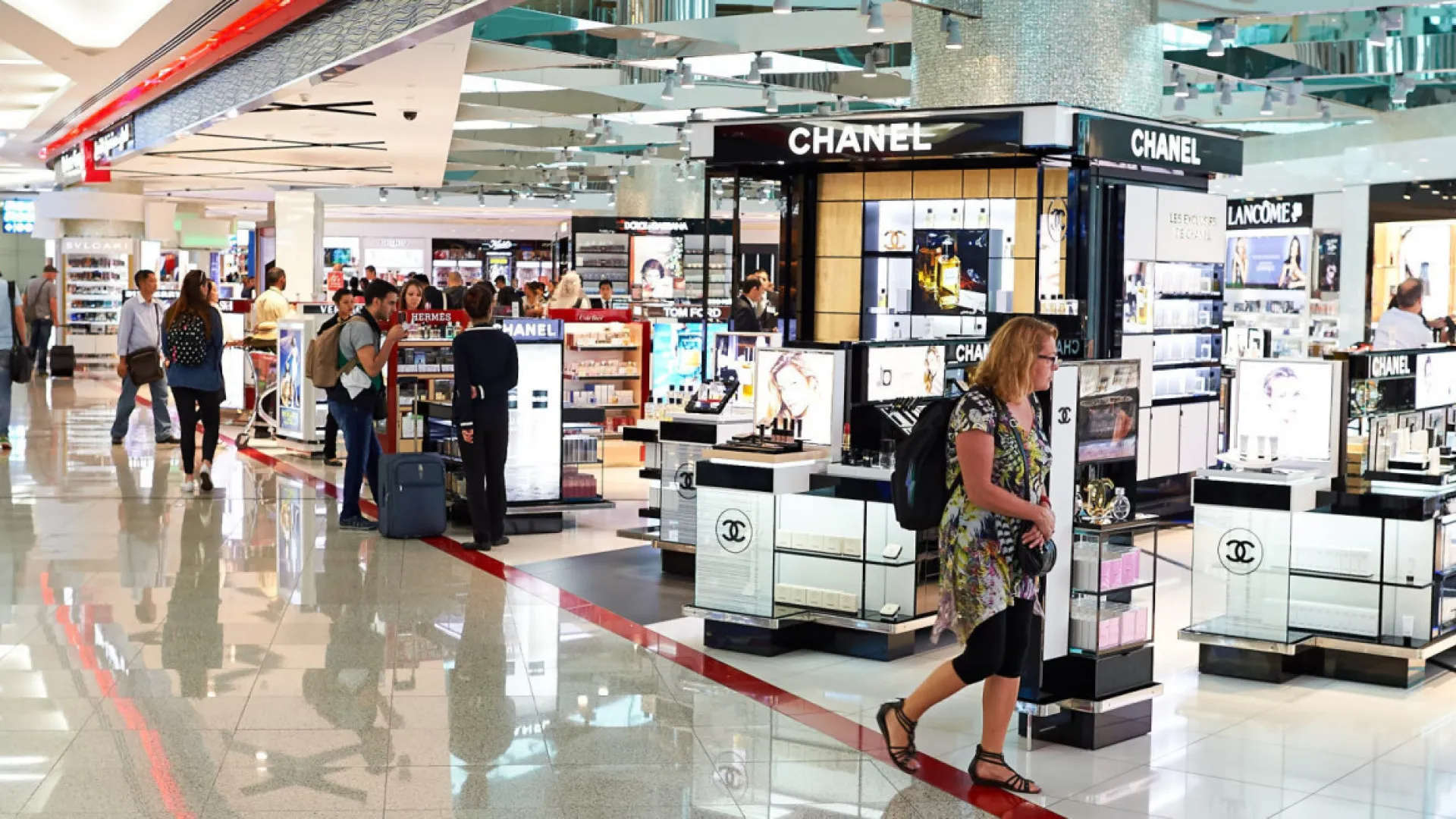 Governo federal gastou R$ 3,5 bi em viagens sob sigilo para servidores desde 2014