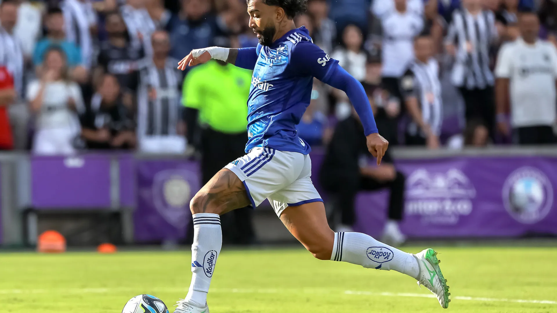 Cruzeiro só empata em jogo com lesão assustadora e deixa liderança escapar