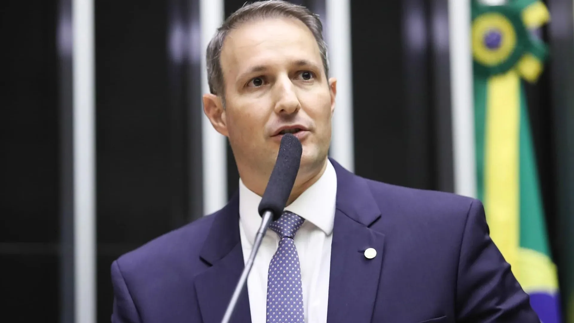 Derrite admite possível saída antecipada do governo Tarcísio