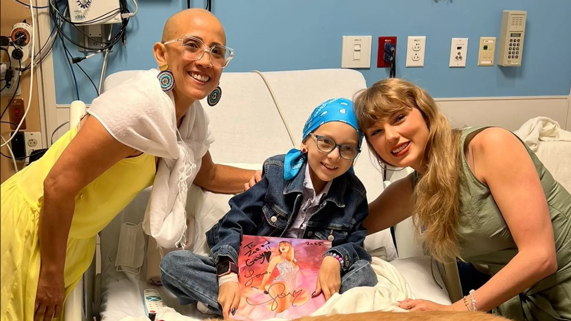 Taylor Swift visita hospital infantil na Flórida e emociona crianças e funcionários