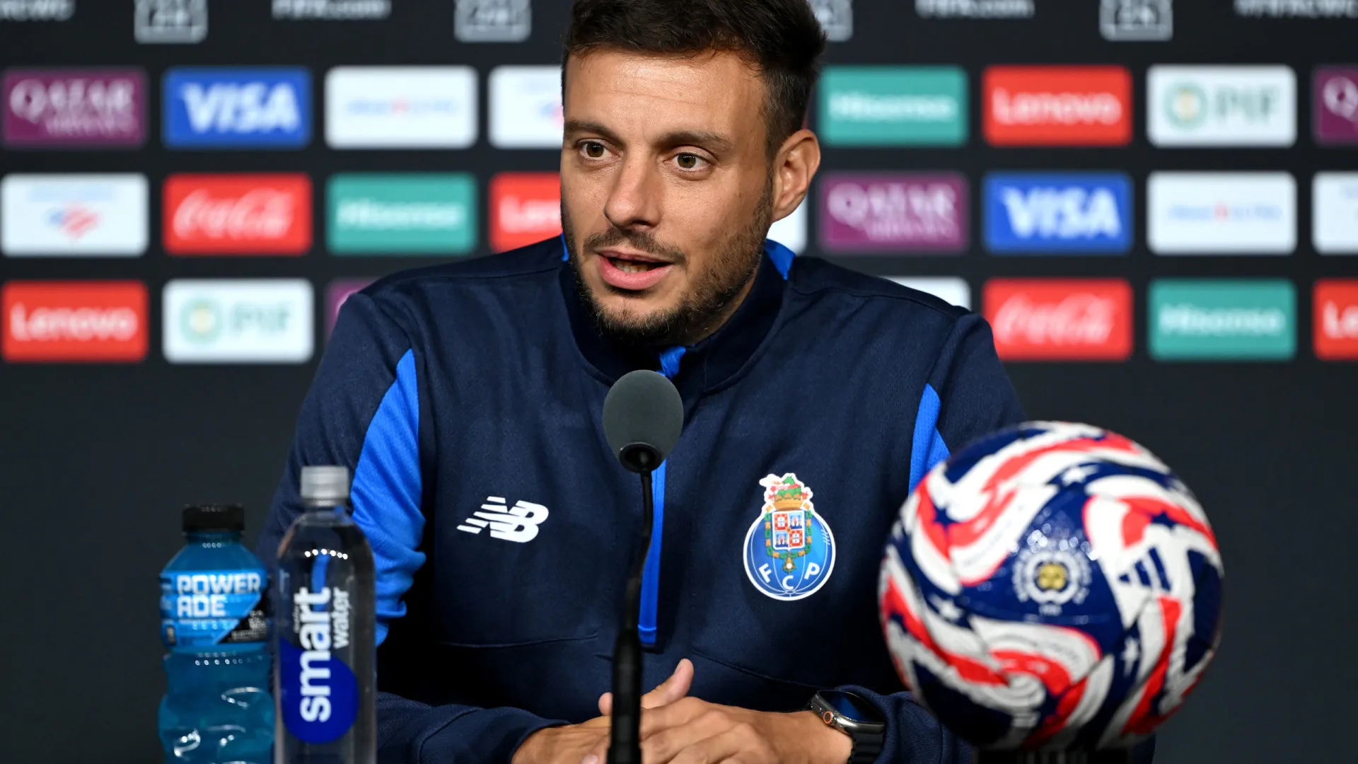 FC Porto enfrenta Messi no Mundial de Clubes e mira protagonismo